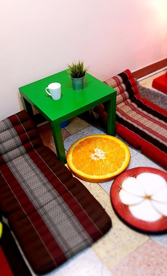 Luck Bird Inn Бангкок Экстерьер фото